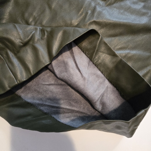 Saunders Olive Faux Leather Pants In  Green faux leather Size 8 - Picture 5 of 13